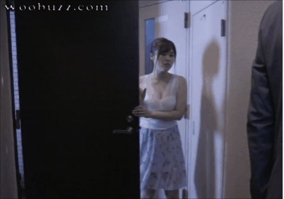 望月彩花(Mochizuki Ayaka,望月绫香,望月あやか)